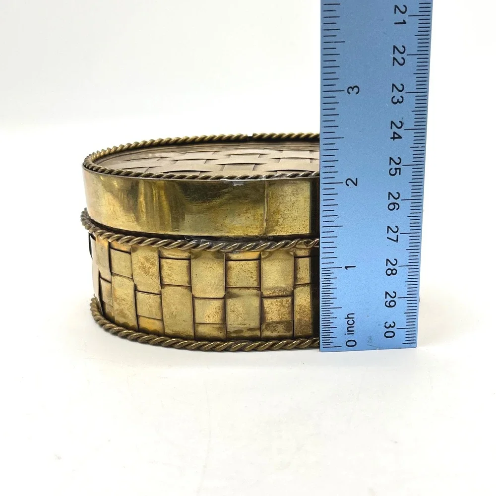 Vintage Brass Woven Basket Trinket Jewelry Box Decorative Container‎ Oval